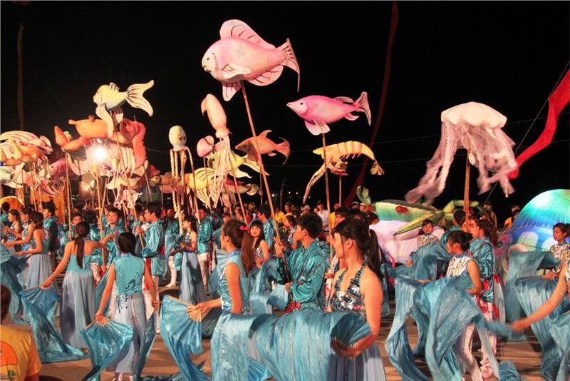Colors in Halong Carnival 2013