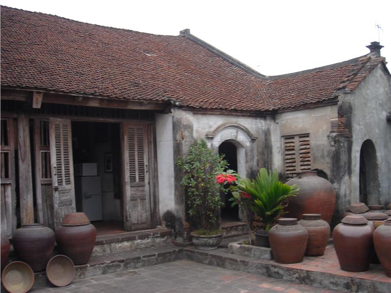 Traditional house in Duong Lam village