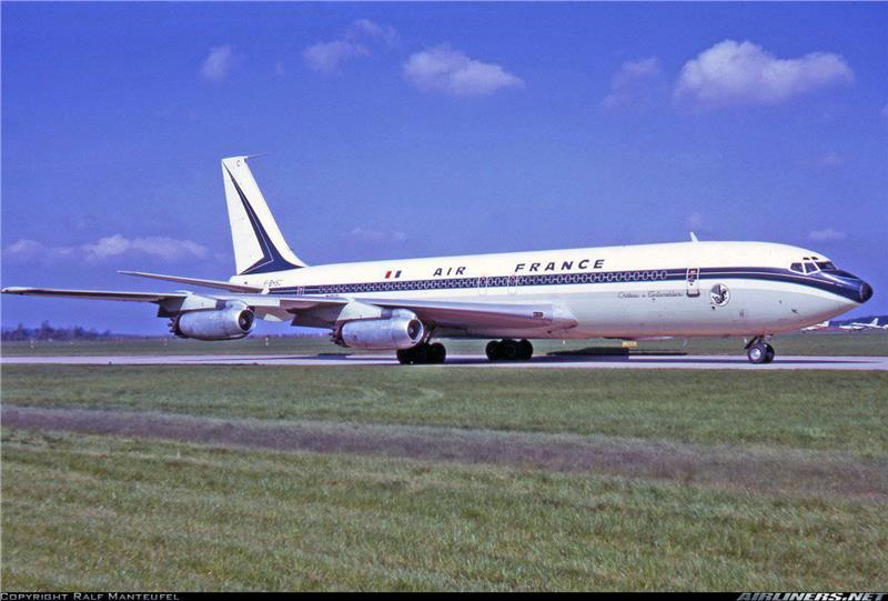 Boeing 707 