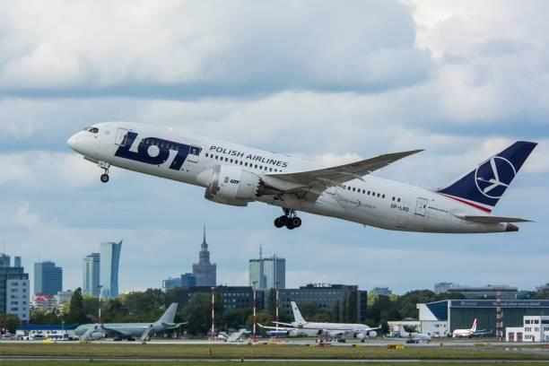 Hãng hàng không LOT Polish Airlines Hãng hàng không LOT Polish Airlines