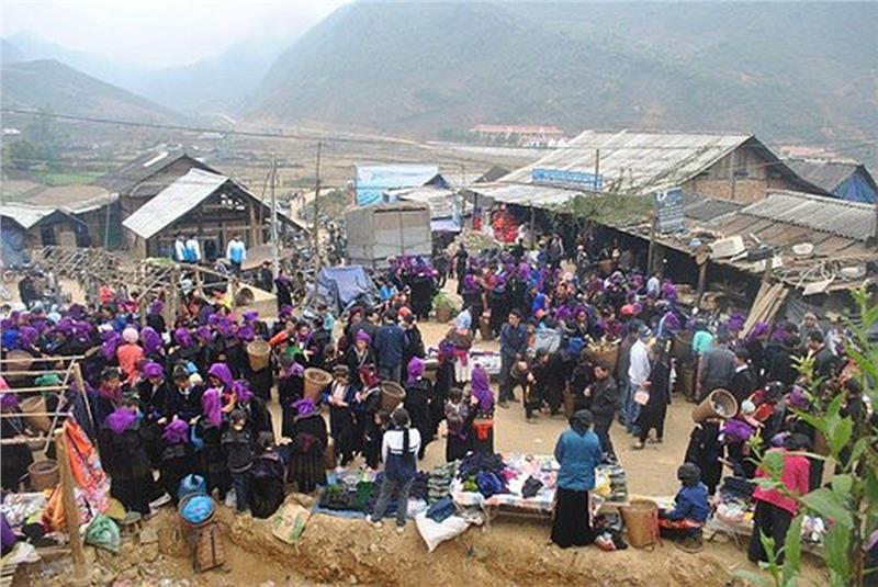Chợ phiên Tả Sìn Thàng