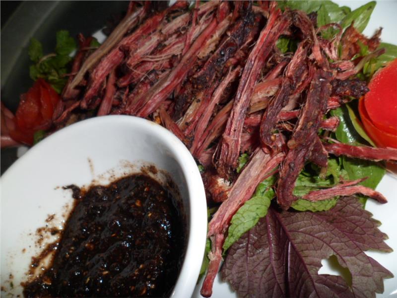 Thịt trâu hun khói
