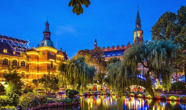 Copenhagen rực rỡ vào ban đêm