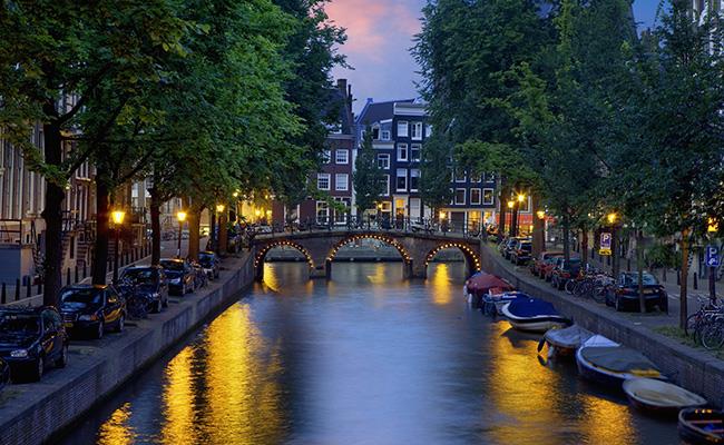 Amsterdam về đêm