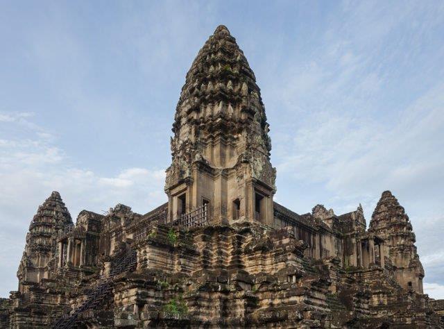Ngôi tháp cao nhất của Angkor Wat