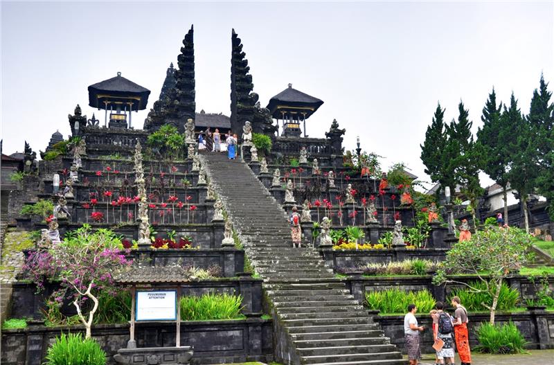  Ngôi đền Besakih nổi tiếng của Bali 