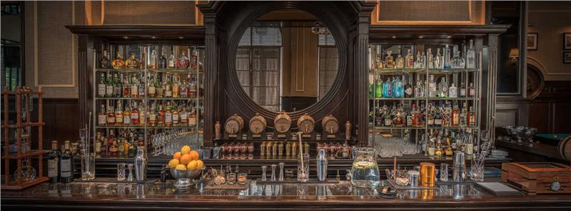Sarkies Bar tại Khách sạn Strand