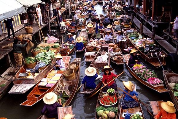 Chợ nổi Amphawa