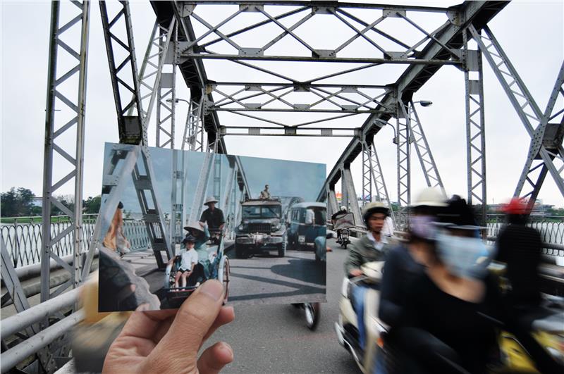 Truong Tien Bridge