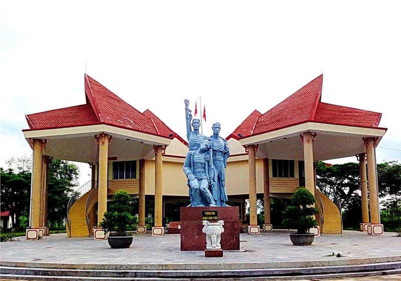Nhà ngục Kon Tum