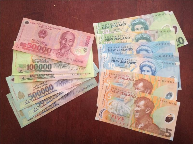 Курс вьетнамской валюты к рублю на сегодня. Валюта Вьетнама. Индонезийские рупии и вьетнамские донги. USD UZS. VND to USD.