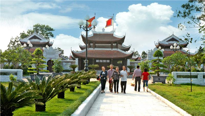 Khu du lịch núi Quyết